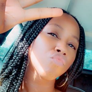 Meet your Posher, Shanequa